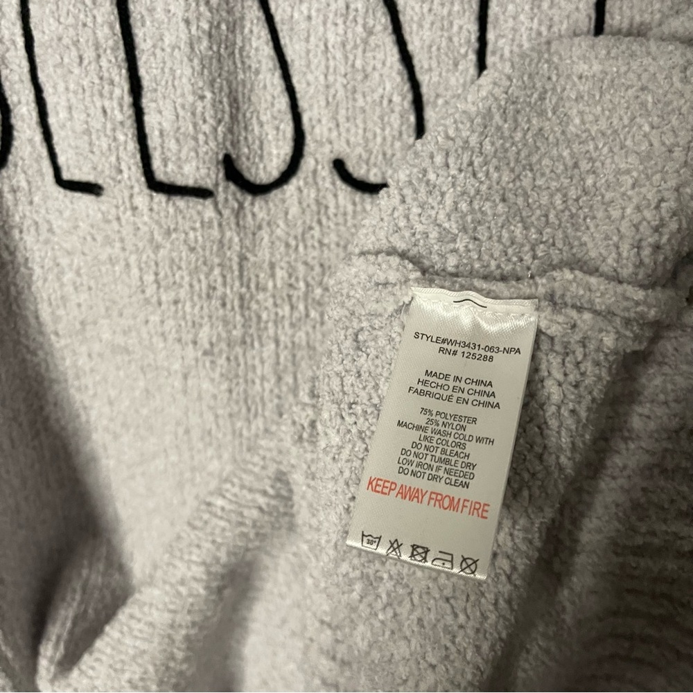 Rae Dunn Blessed Chenille Crew Neck Sweater Long Sleeve Soft Grey Sz XL Pullover - Picture 4 of 6
